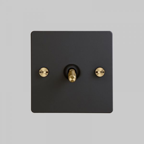 2. 1G Toggle Front Black Brass 1